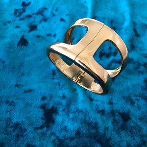 Gold Cuff Fashion Bracelet